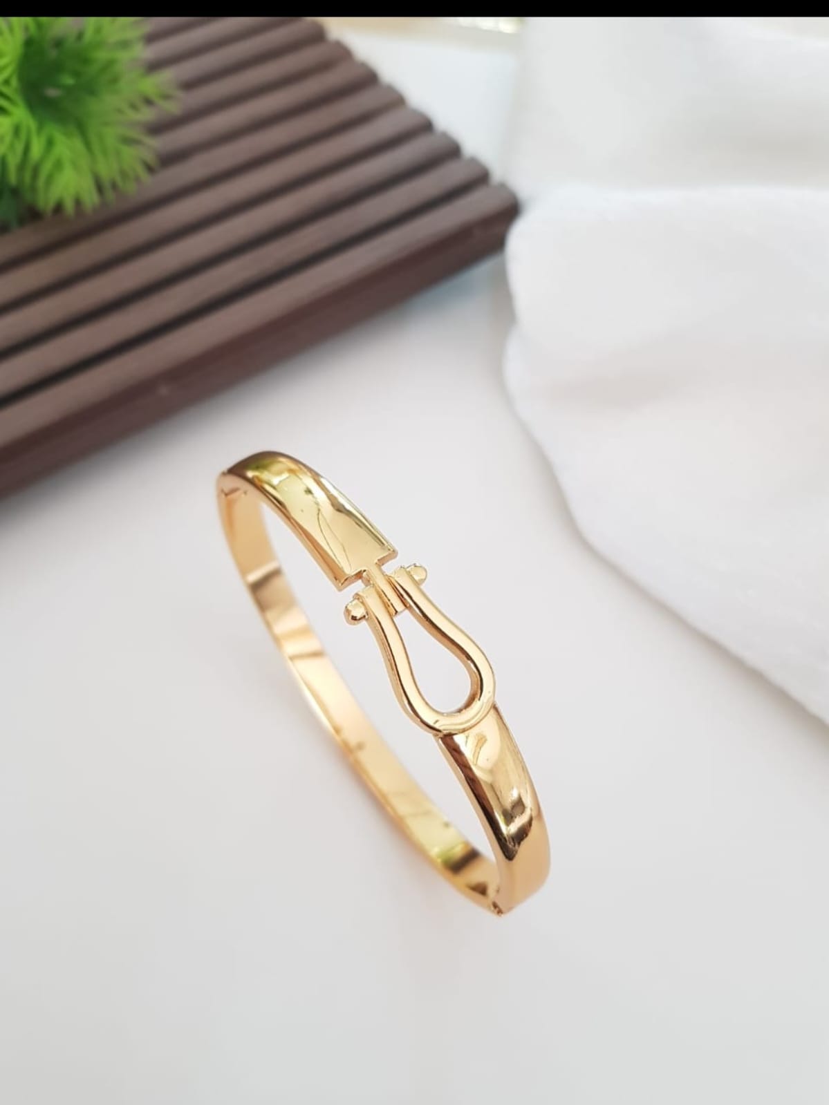 Classic Gold-Plated Hook Lock Bangle Bracelet